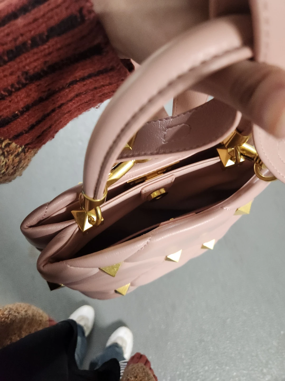 Nude Pink Designer Studded leather Handbag - photo 3