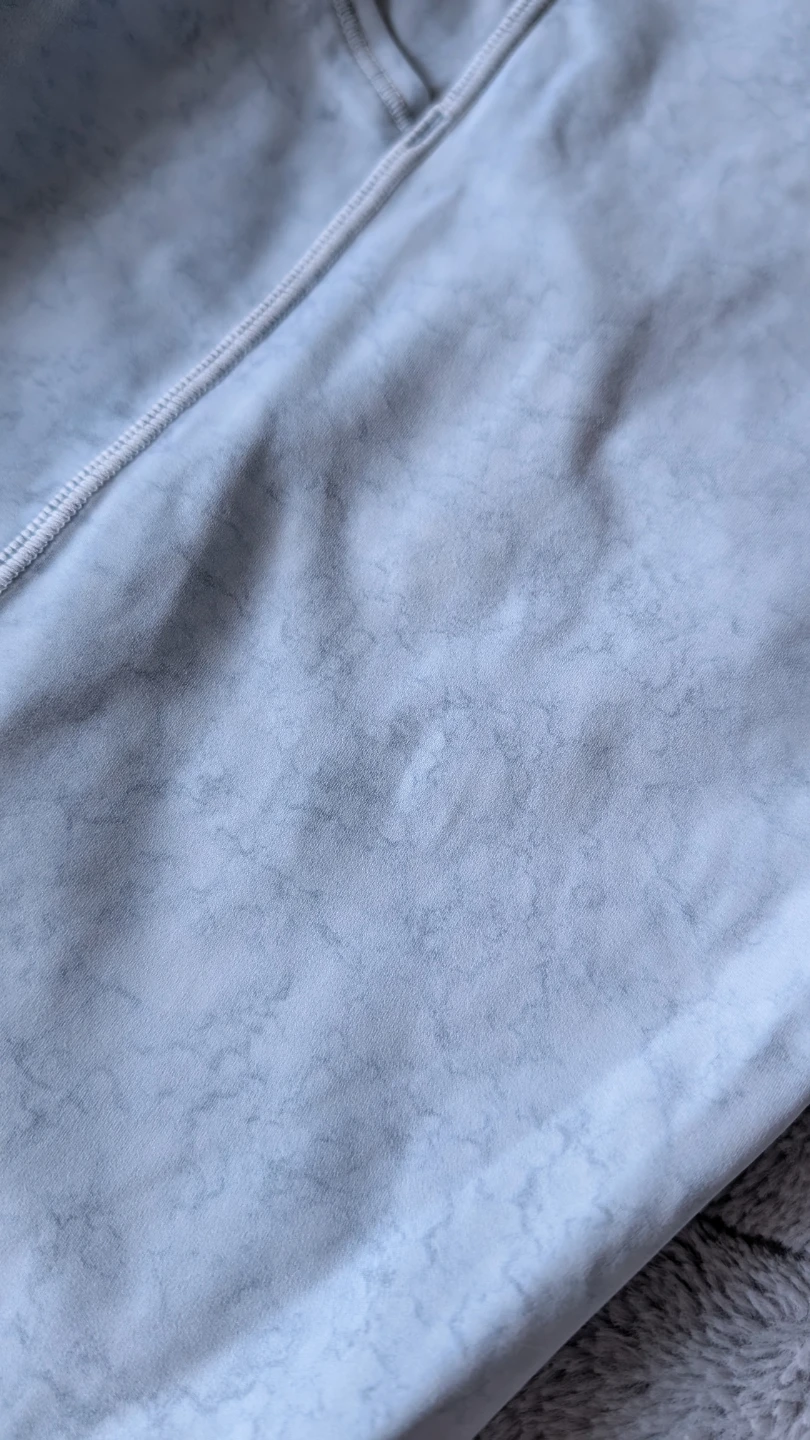 Lululemon biker Shorts Size 10 with pockets - photo 2