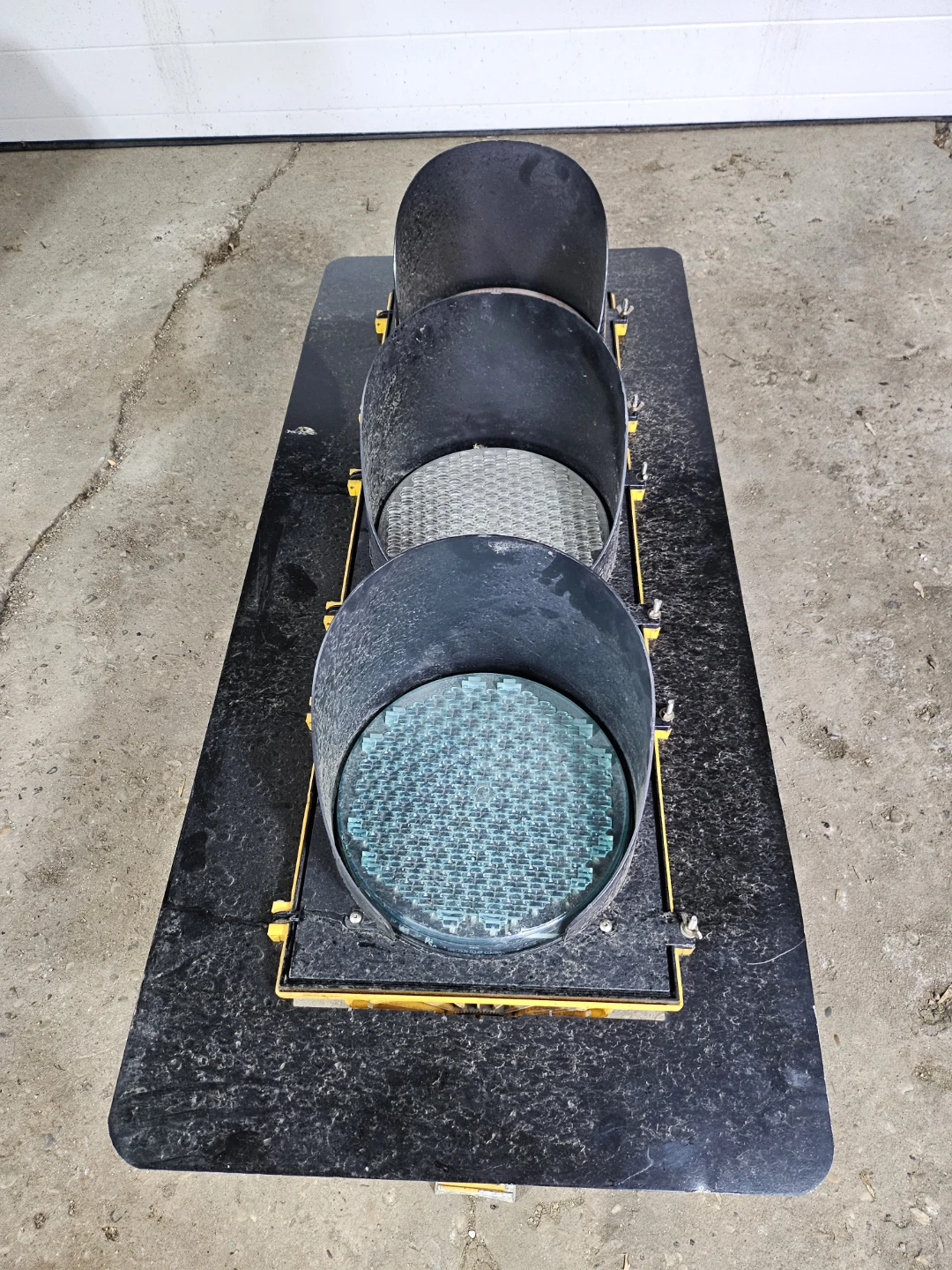 3-Light Traffic Signal - photo 2