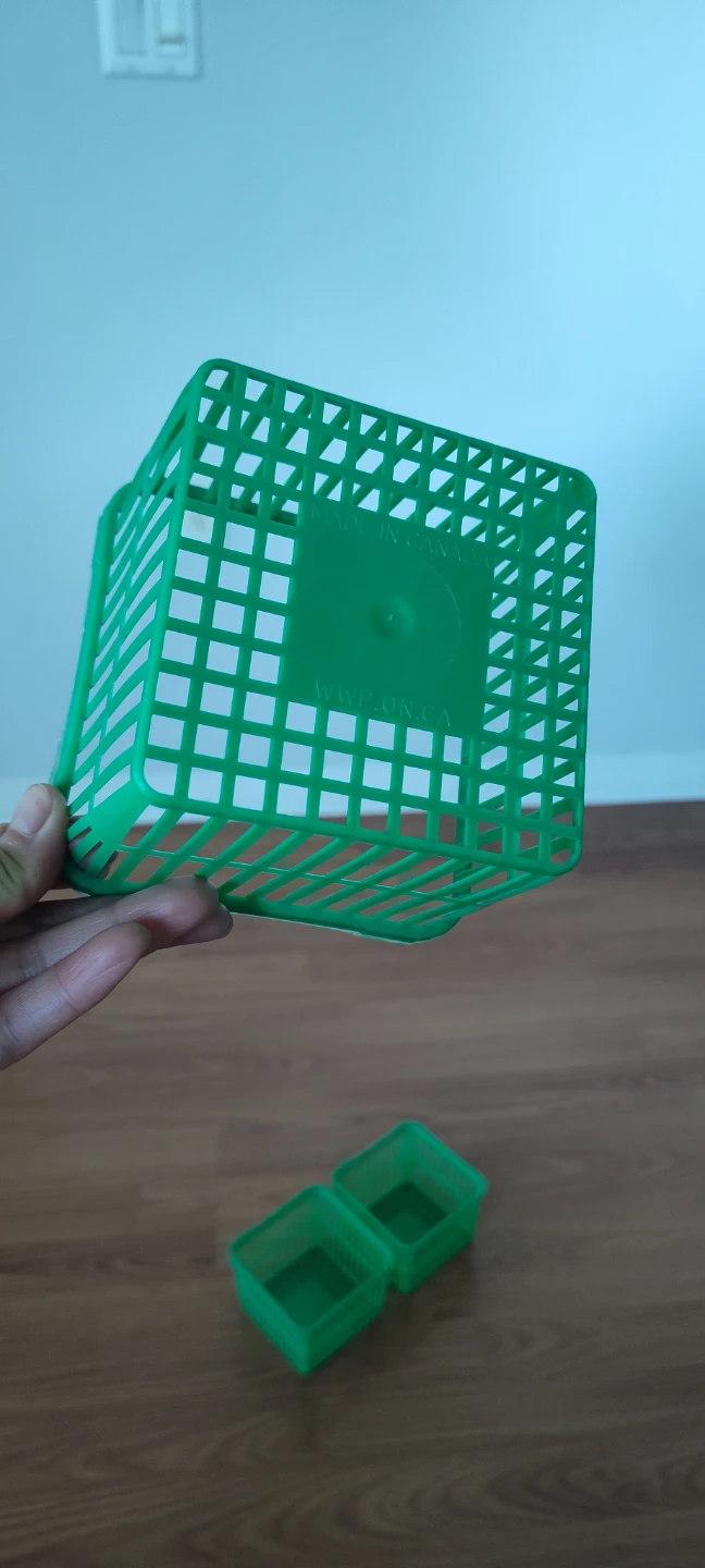 Green Plastic Storage Baskets (Set of 3) - photo 3