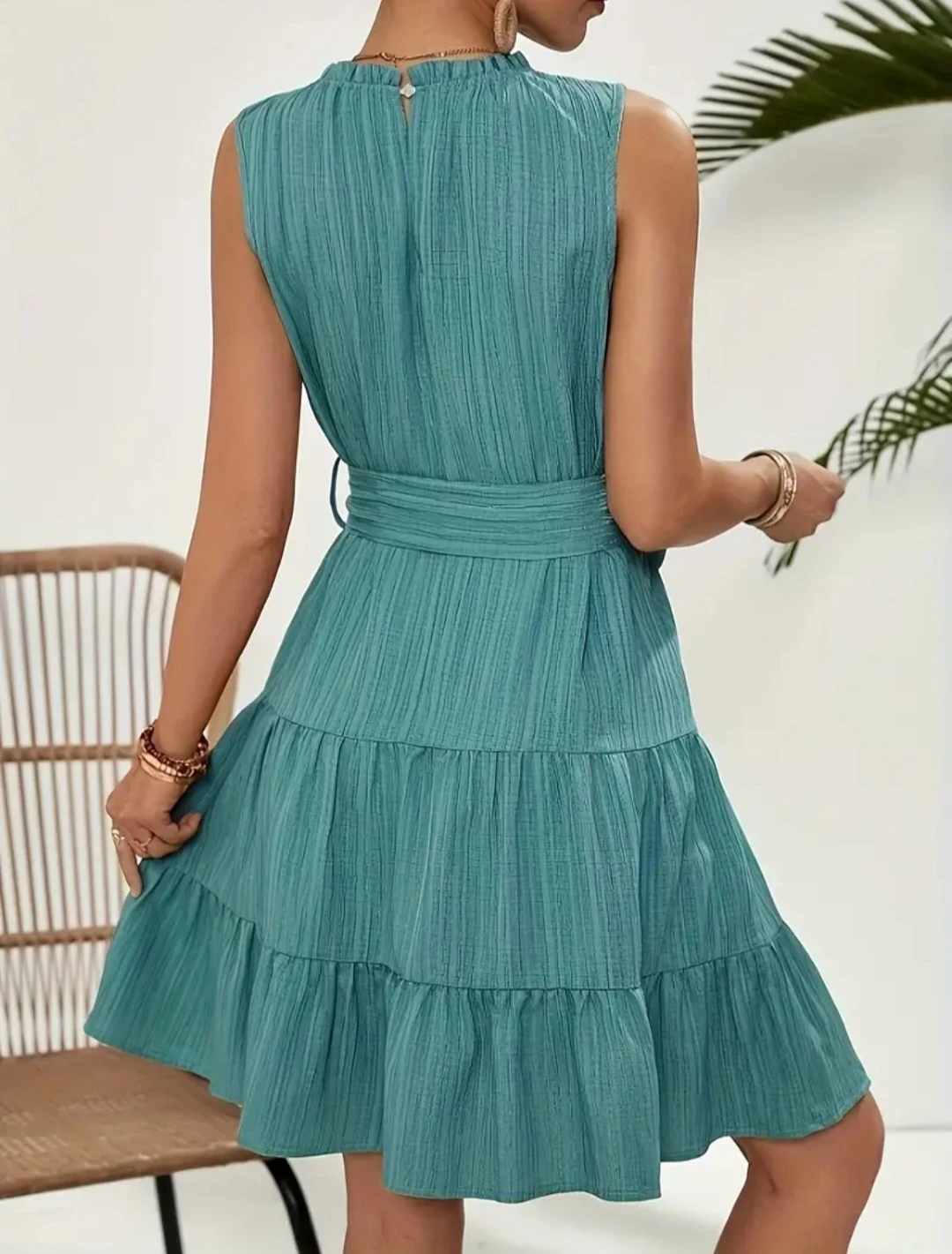 Pretty Dress - Small - photo 2