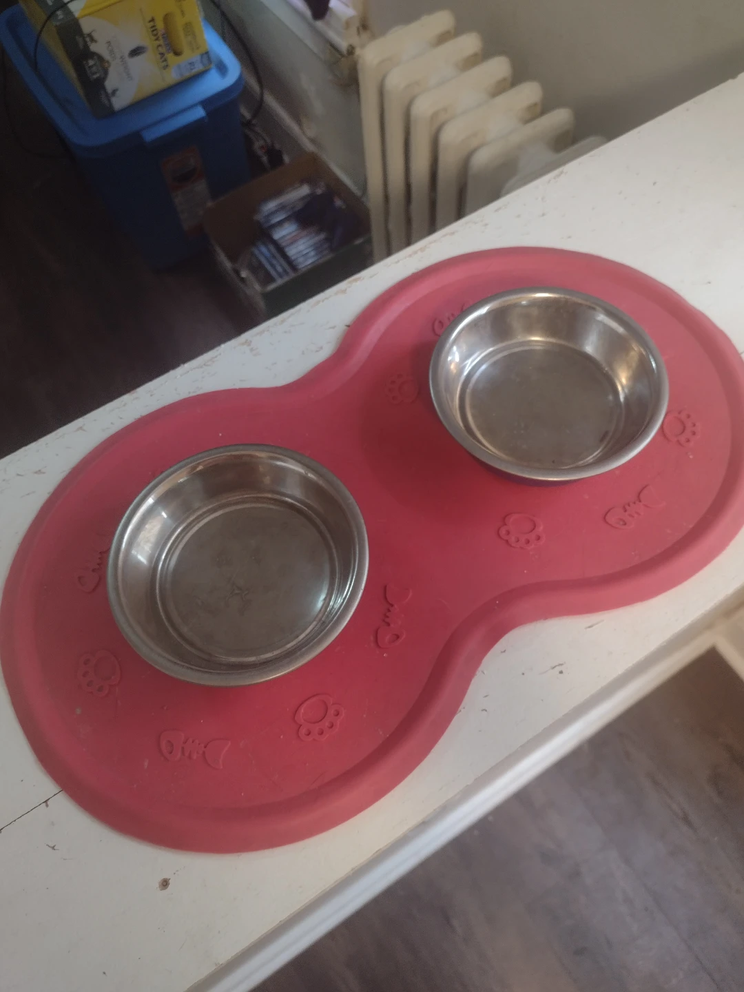 Pet Double Bowl Feeder Mat