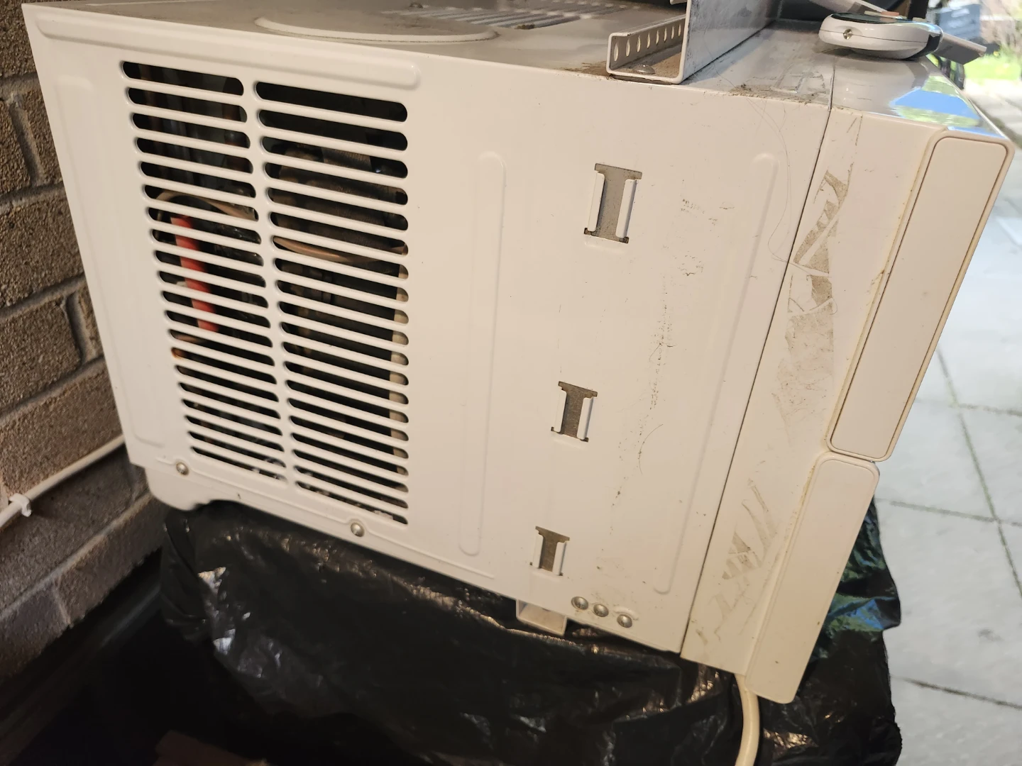 8000 BTU Window Air Conditioner with Remote - photo 4