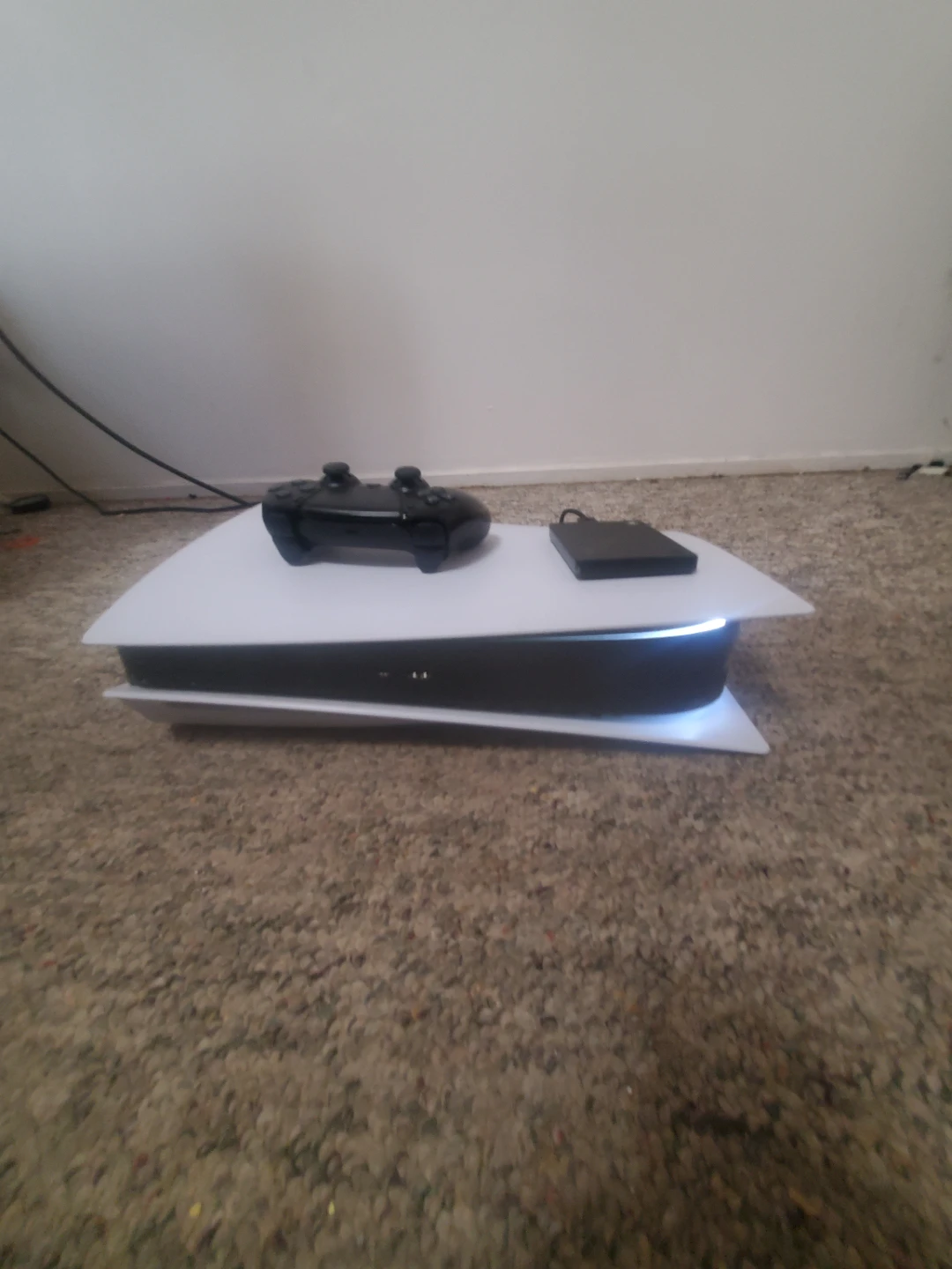 Playstation 5 with controller and extended storage - photo 2