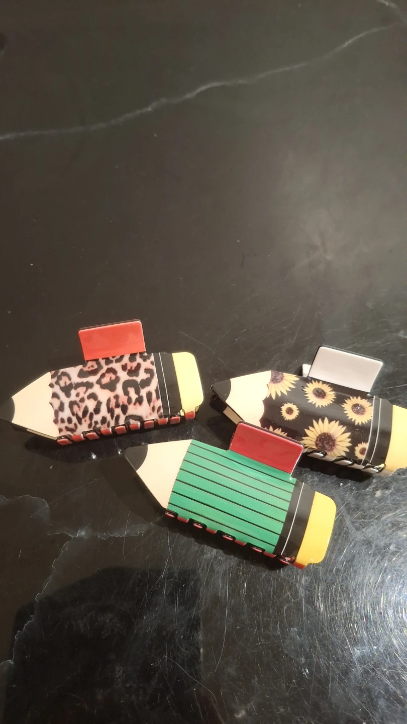 3 Pcs Decorative Pencil Hair Clips & 2 Pcs Goody Claw Clips - photo 2