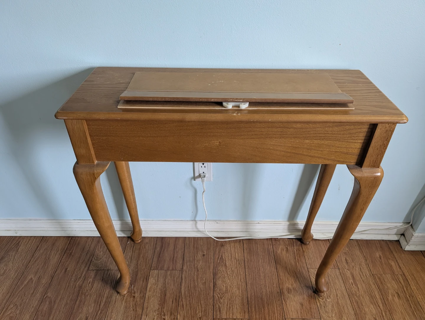 Console table - photo 5