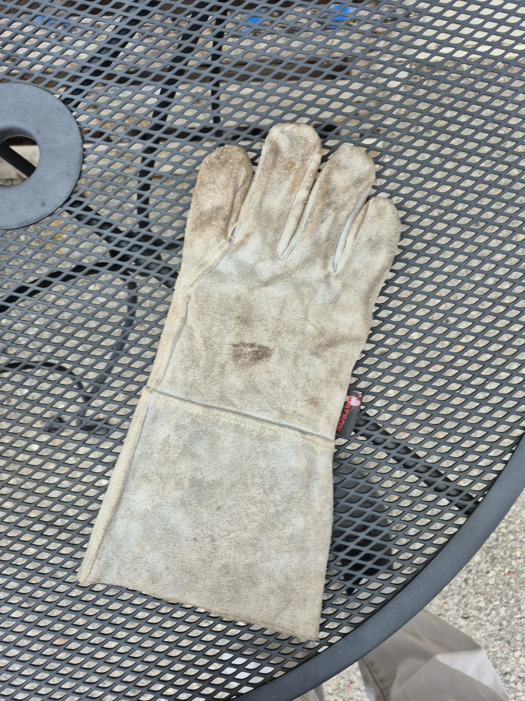 Leather Work welding Gloves - lightly used in trade school - photo 2
