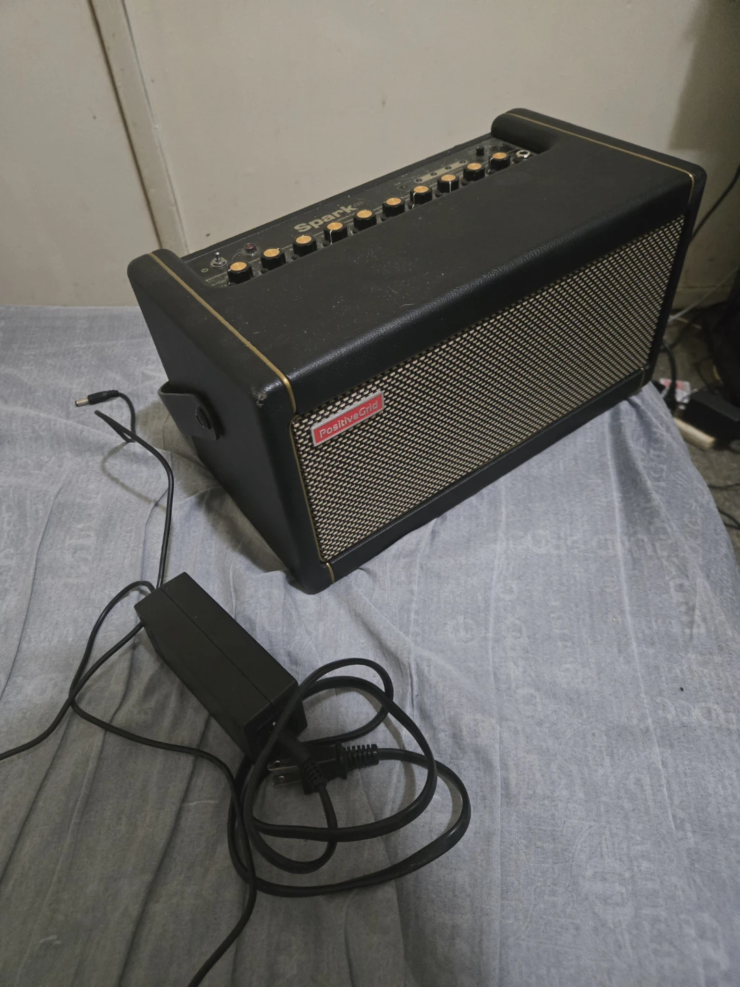 Positive Grid Spark 40 Guitar Amplifier - photo 3