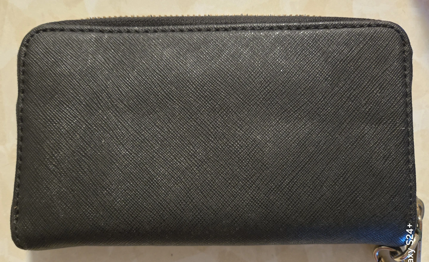 Michael Kors Black Zip Around Wallet - photo 2