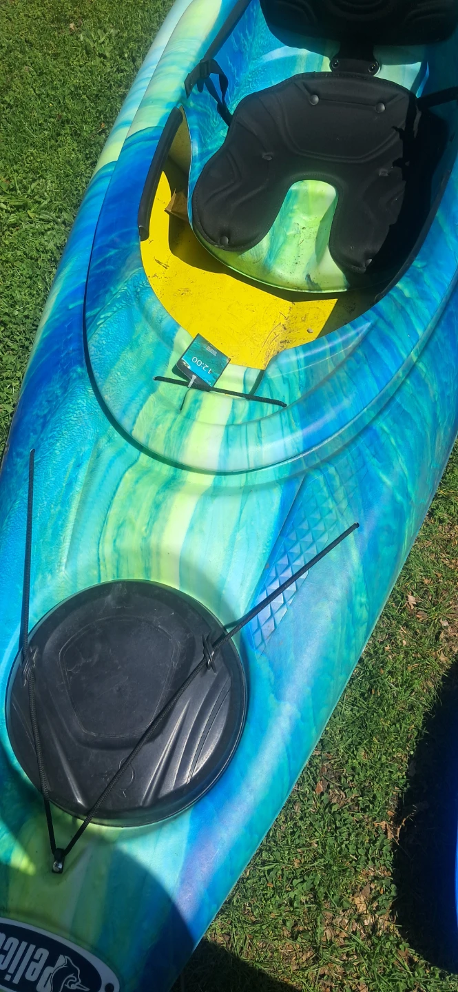 Pelican Sit-In Kayak with Paddle - photo 2