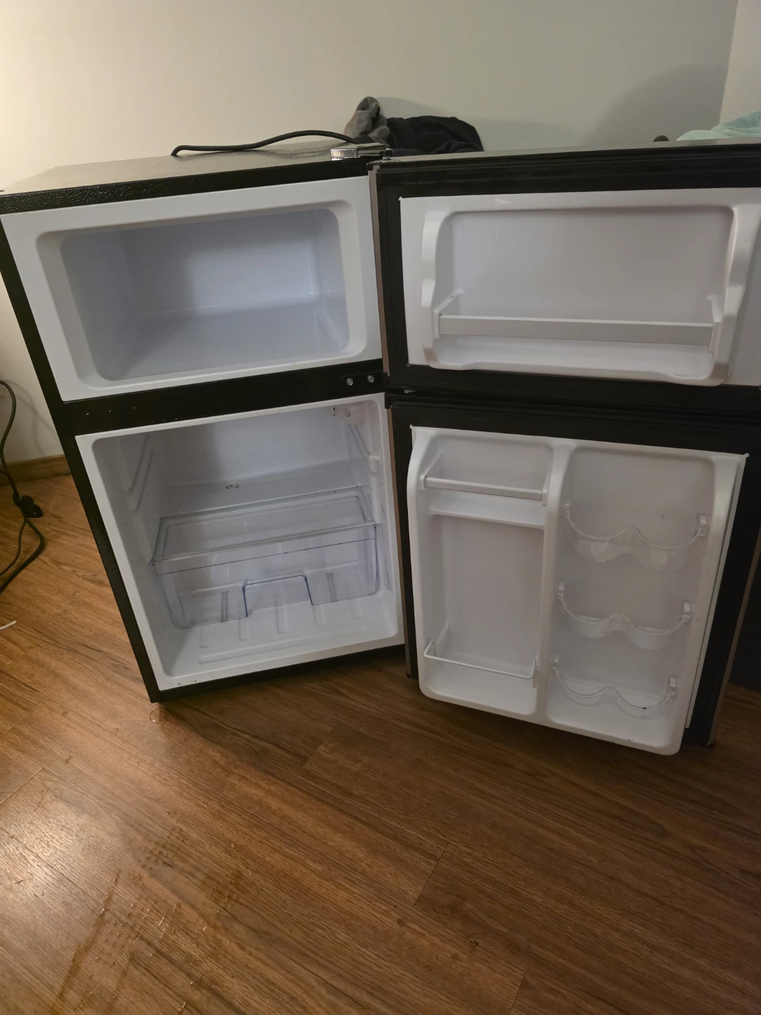 Insignia Mini Fridge - photo 2