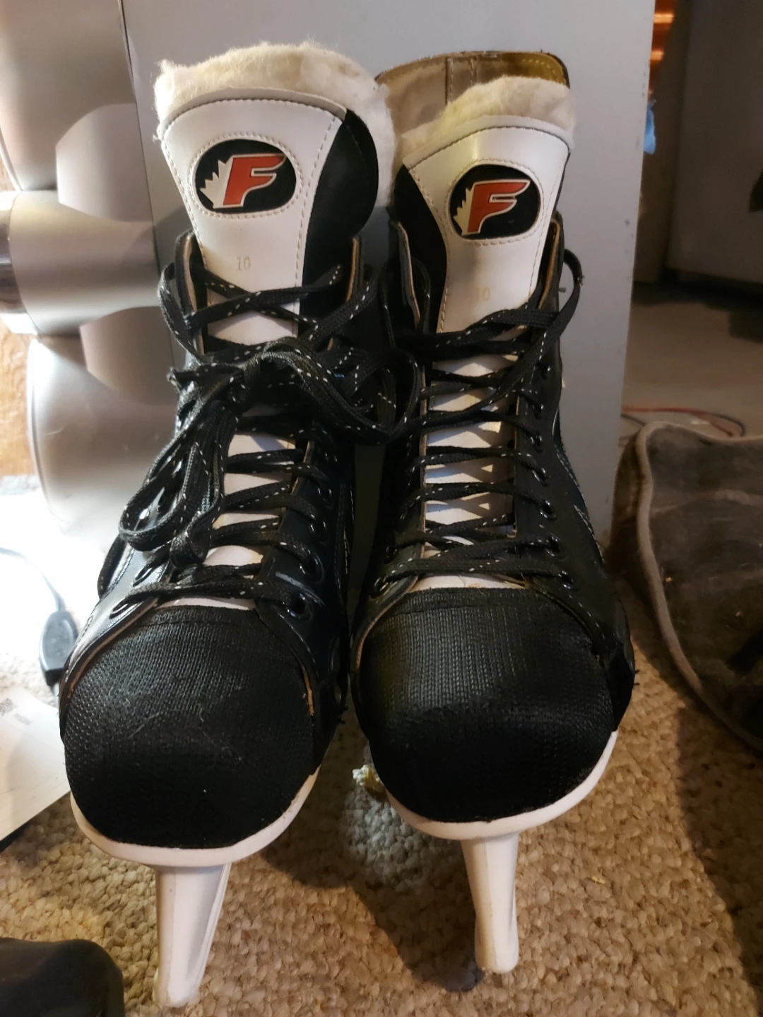 Ferland ice skates adult, used size 10 - photo 3