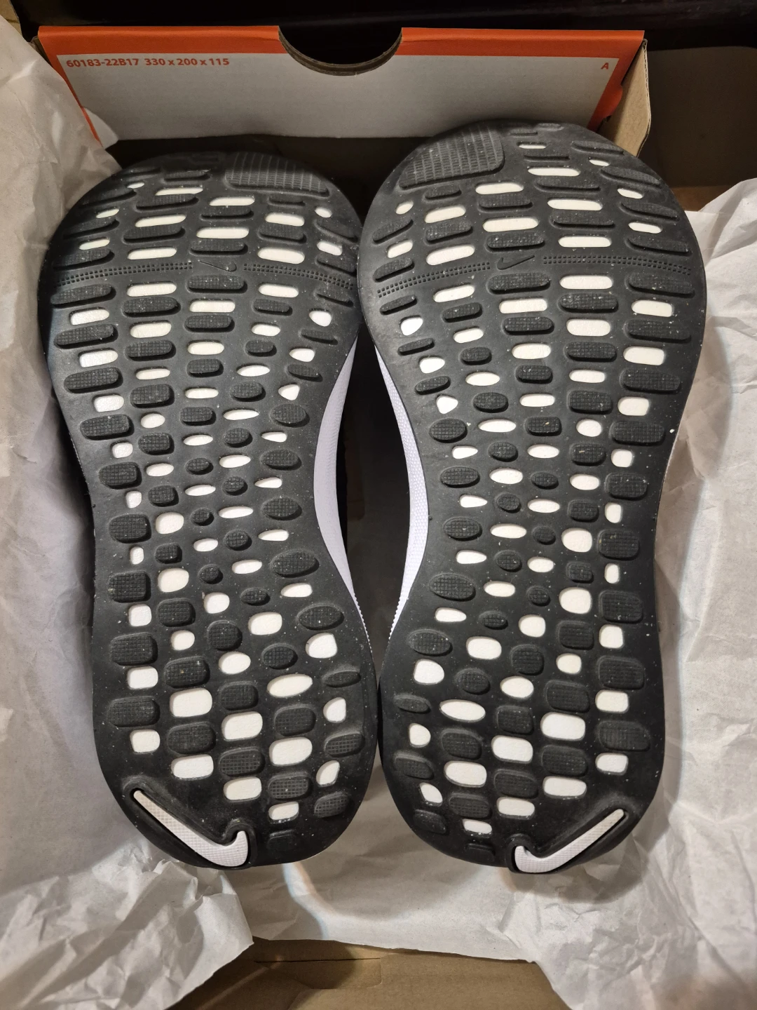 BNIB)Nike Size 7.5 ReactX Infinity Run 4 Wmns Running Shoes - photo 2