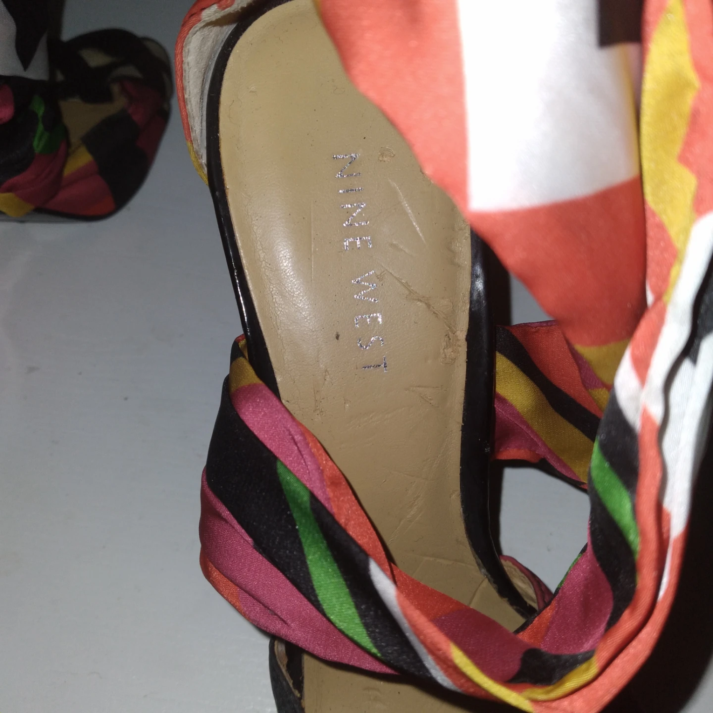 Pucci inspired Nine West Women's Peep Toe scarf-wrapped heels - photo 4
