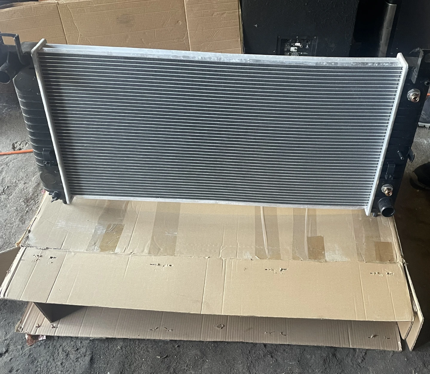 Radiator Assembly for 2006 Cadillac Escalade - photo 3