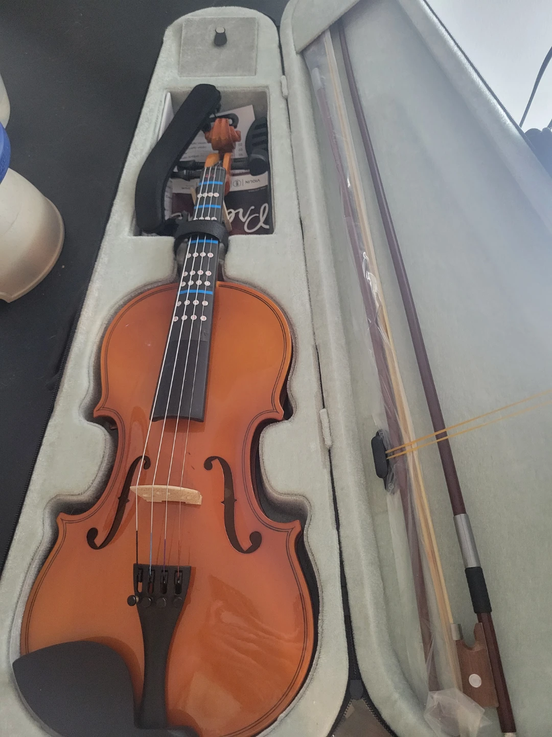 Prelude Violin with Bow and Case 4/4
