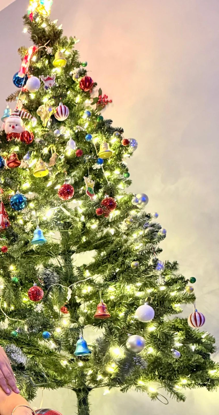 Pre-lit Artificial Christmas Tree with Ornaments and Star Topper - photo 2