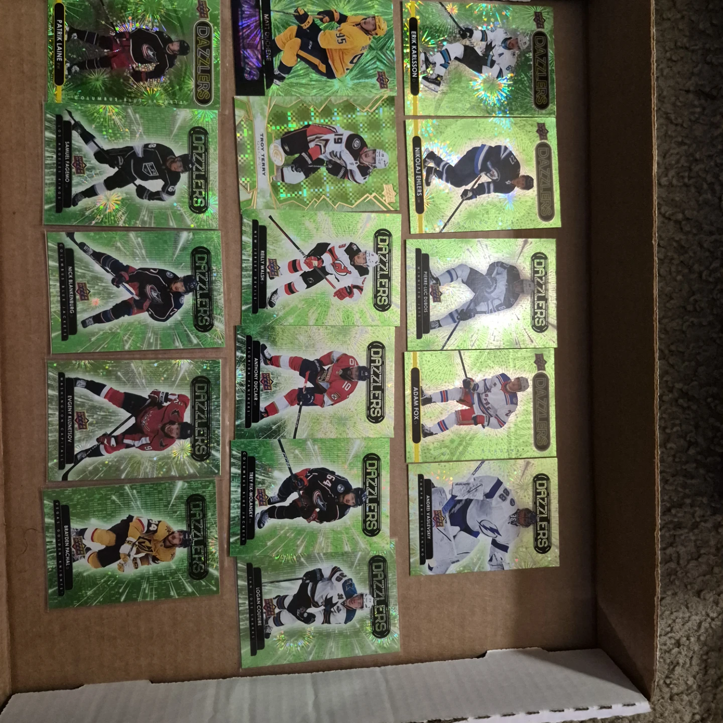 MASSIVE HOCKEY CARD SALE - YGs, UD Canvas, Dazzlers & More - photo 2