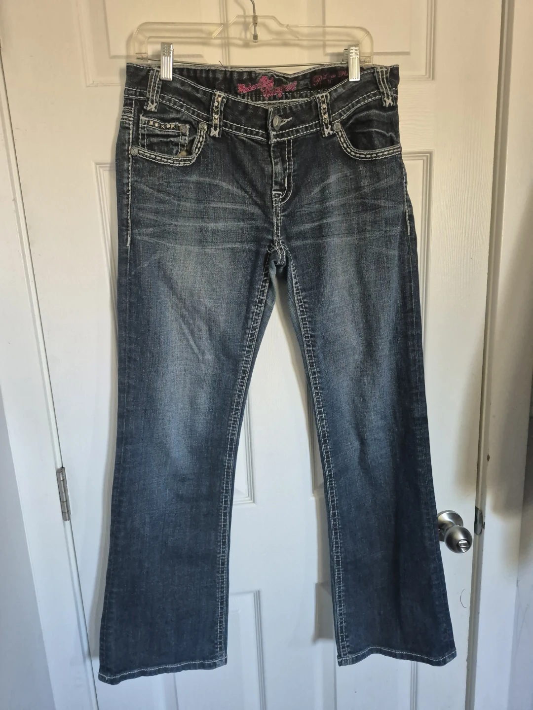 Rock and Roll Cowgirl Low Rise Jeans Size 30x32