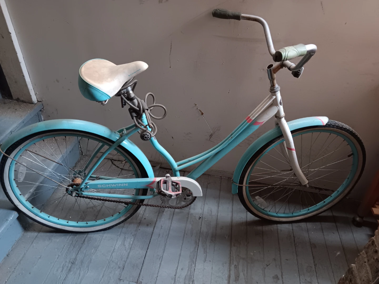 Schwinn Cruiser Bicycle - photo 3