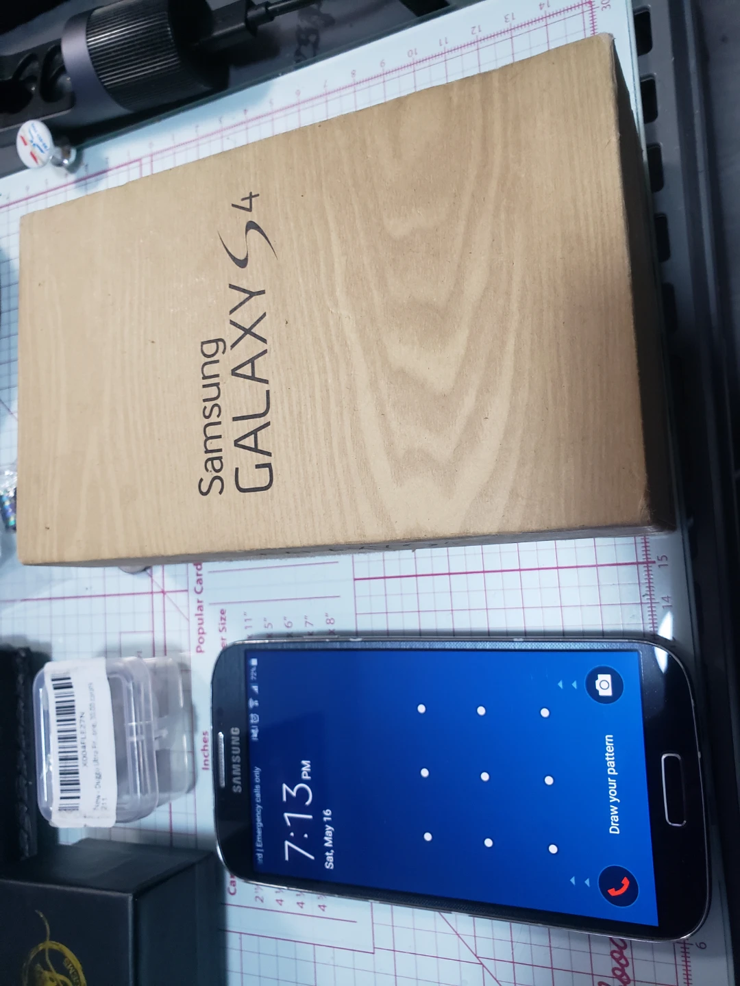 Samsung galaxy S4 smartphone. - photo 4