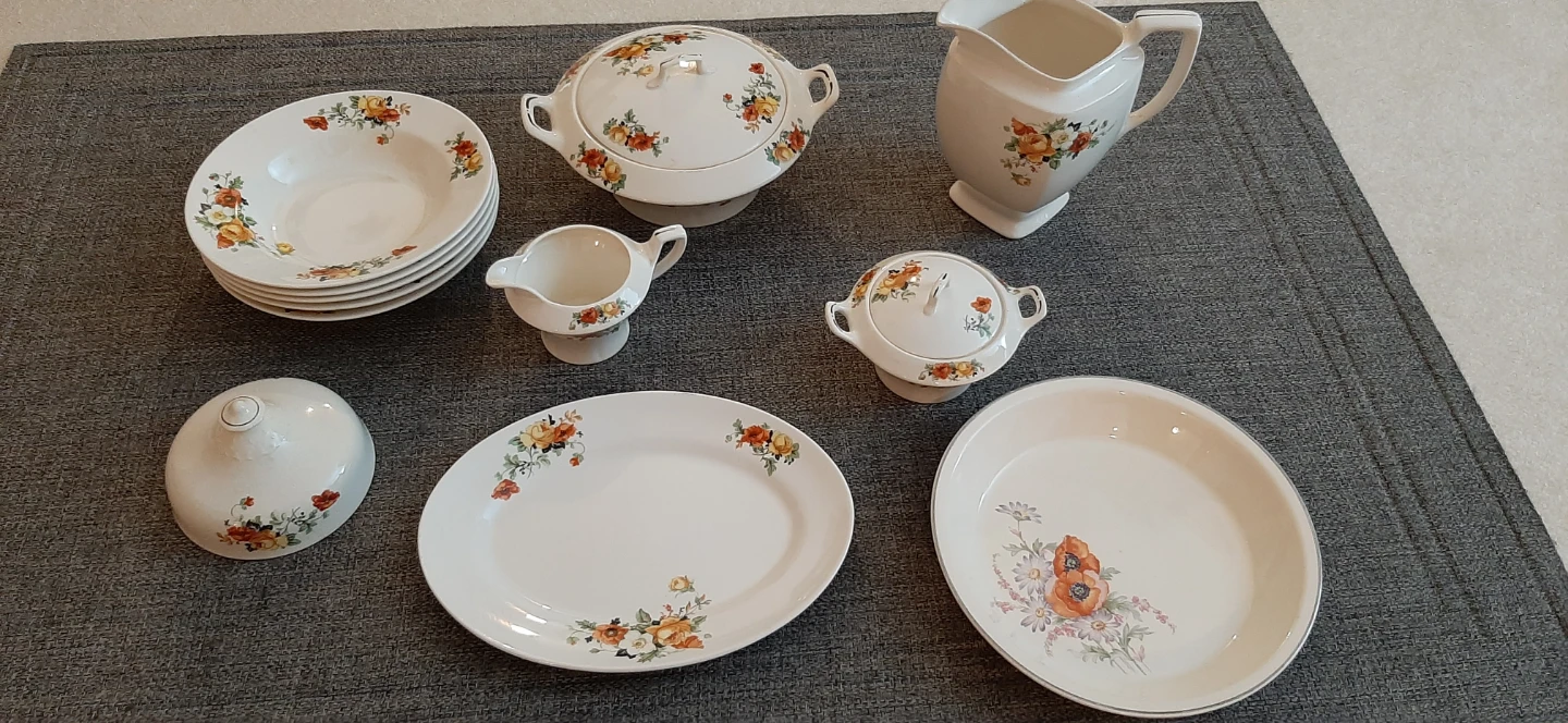 Various Serving Pieces $5. Each - photo 4