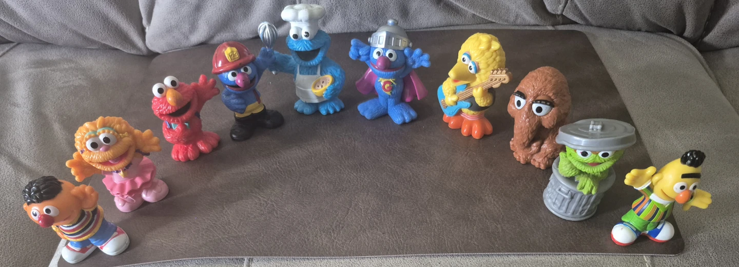 2010 Sesame Street Figurines Collection - photo 2