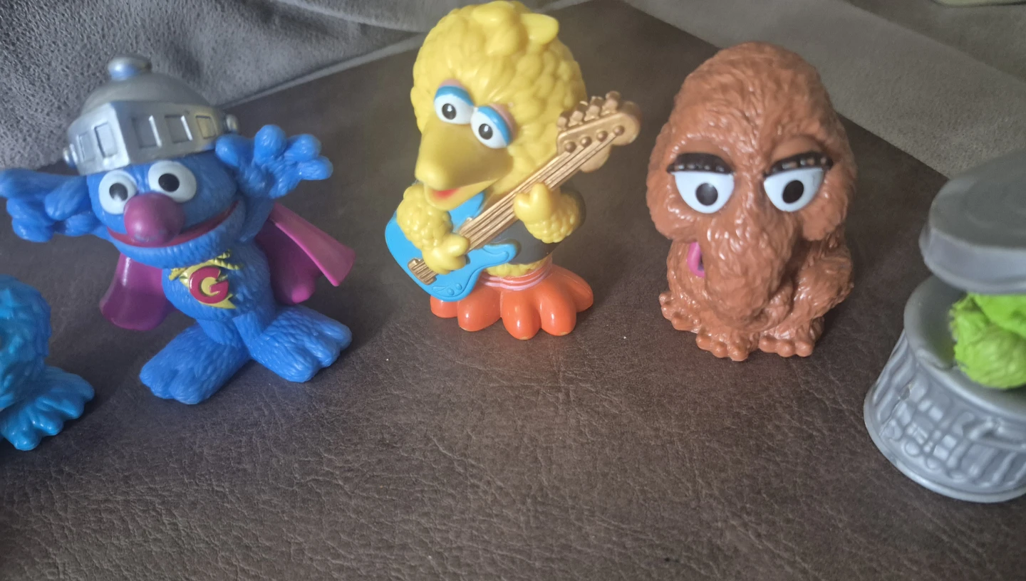 2010 Sesame Street Figurines Collection - photo 3