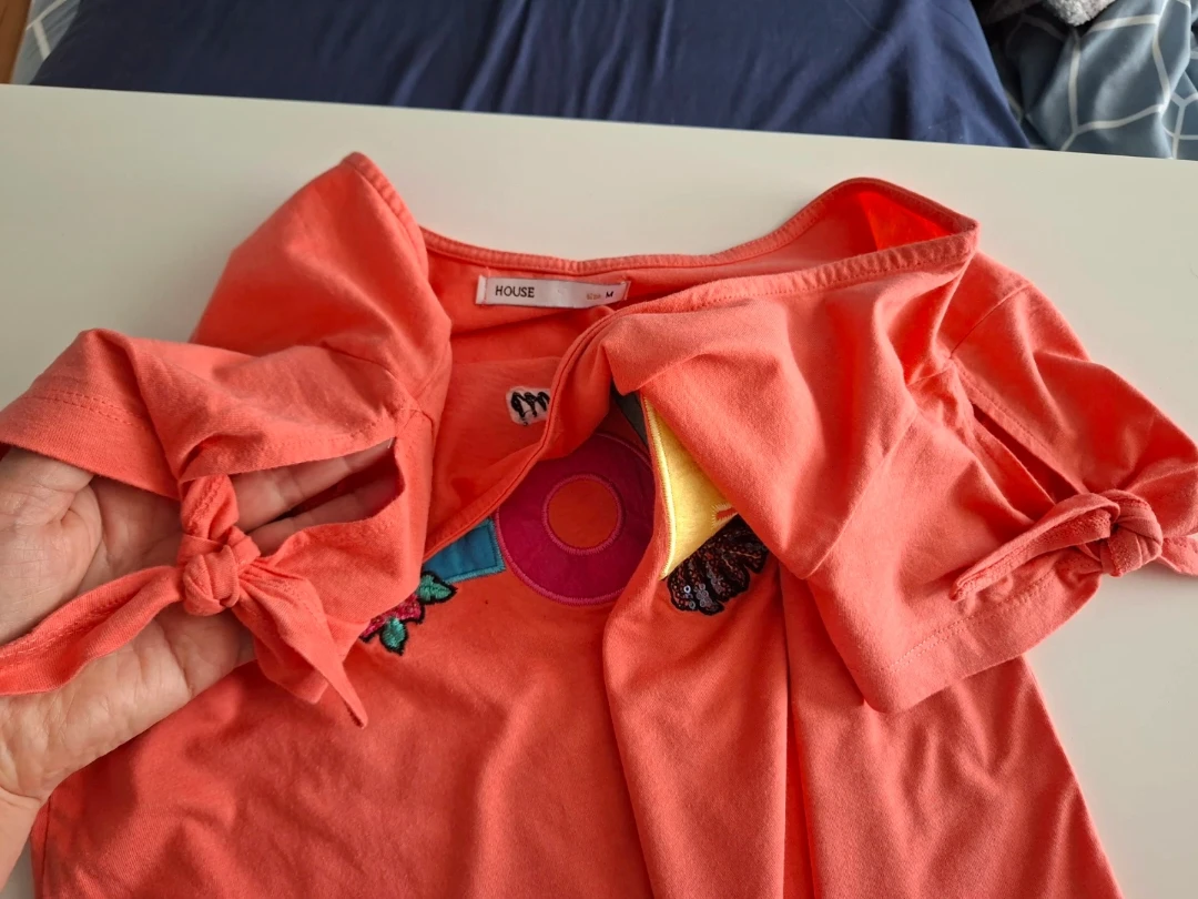 HOUSE Coral 'LOVE' Graphic T-Shirt Size M - photo 4