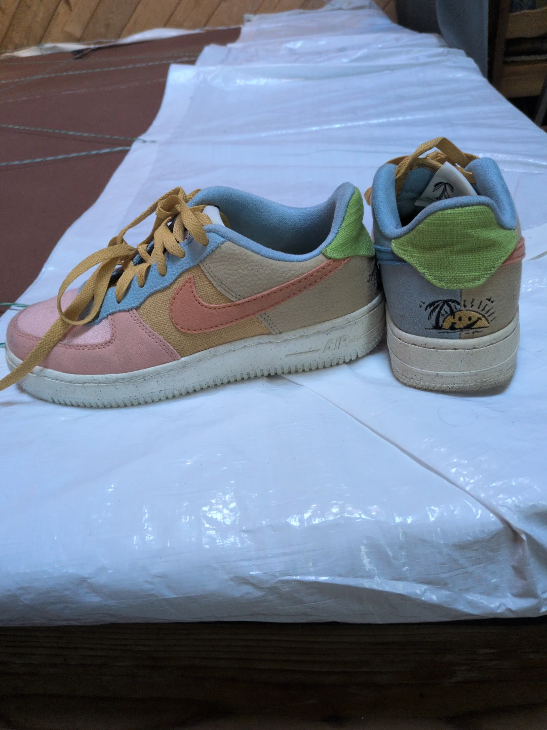 Nike Air Force 1 '07 Low Multi-Color Sneakers