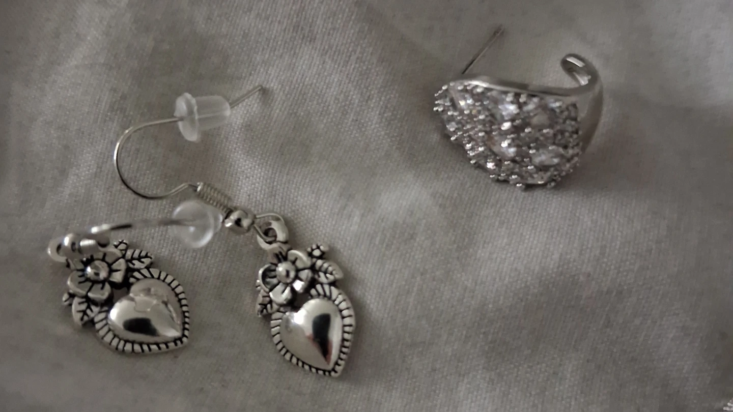 Silver Tone Heart Earrings and Bracelet Set - photo 3