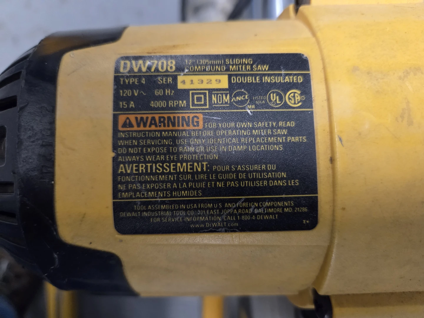 DeWalt DW708 12" Sliding Compound Miter Saw - photo 2