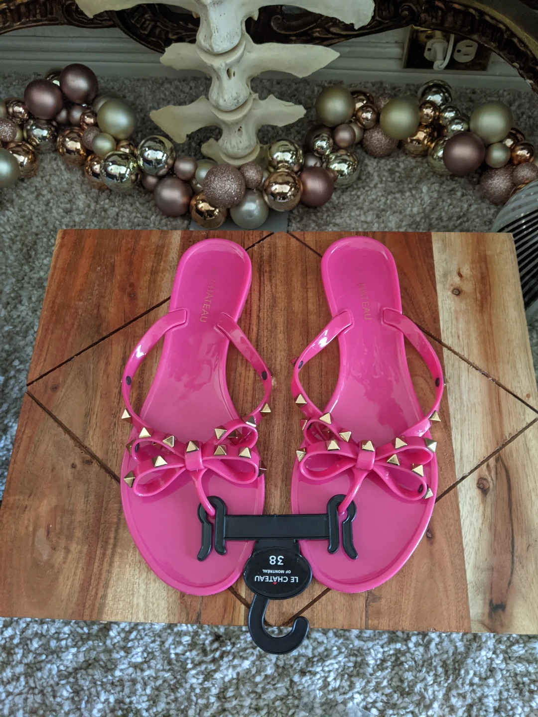 Le Chateau Pink Studded Bow Jelly Sandals - photo 2