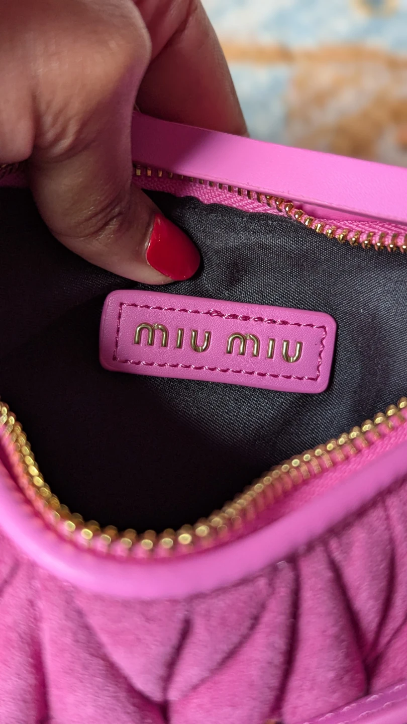 Miu Miu Pink Suede Matelasse Shoulder Bag - photo 3