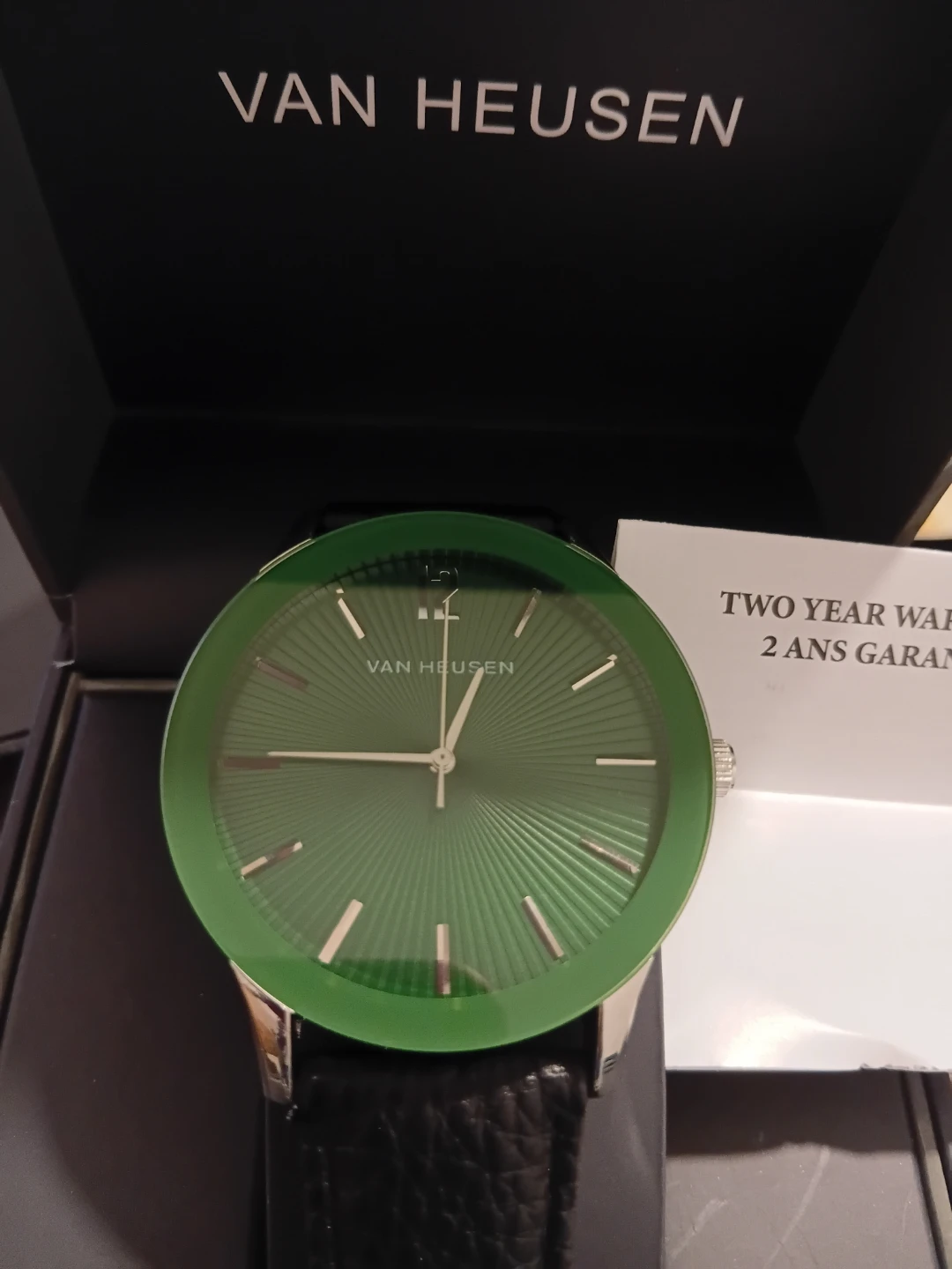Van Heusen Green Watch - photo 3
