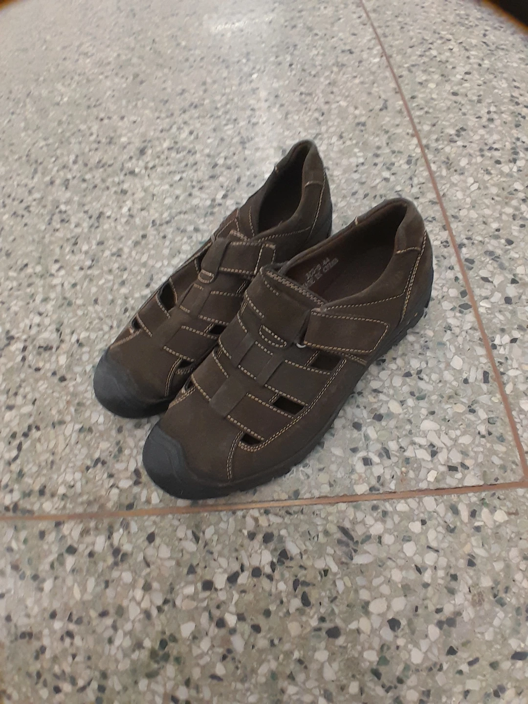 Keen Brown H2 Outdoor Sandals Size 10 - photo 3