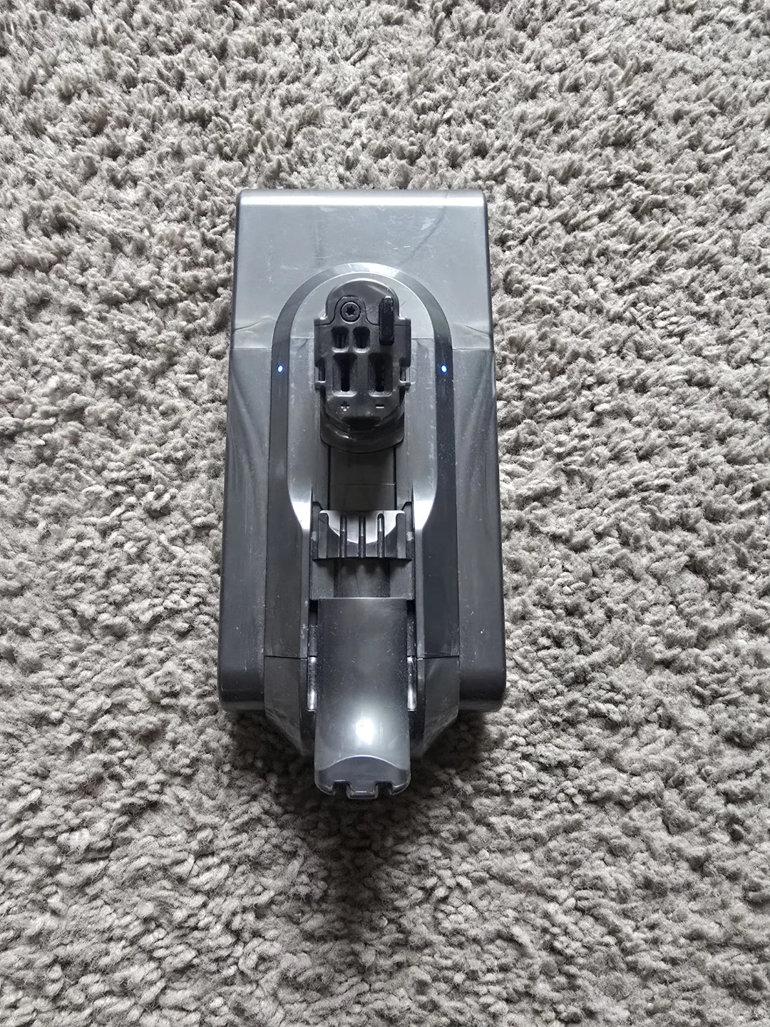 Original Dyson v11 battery and charger, Charging Dock Station - photo 3