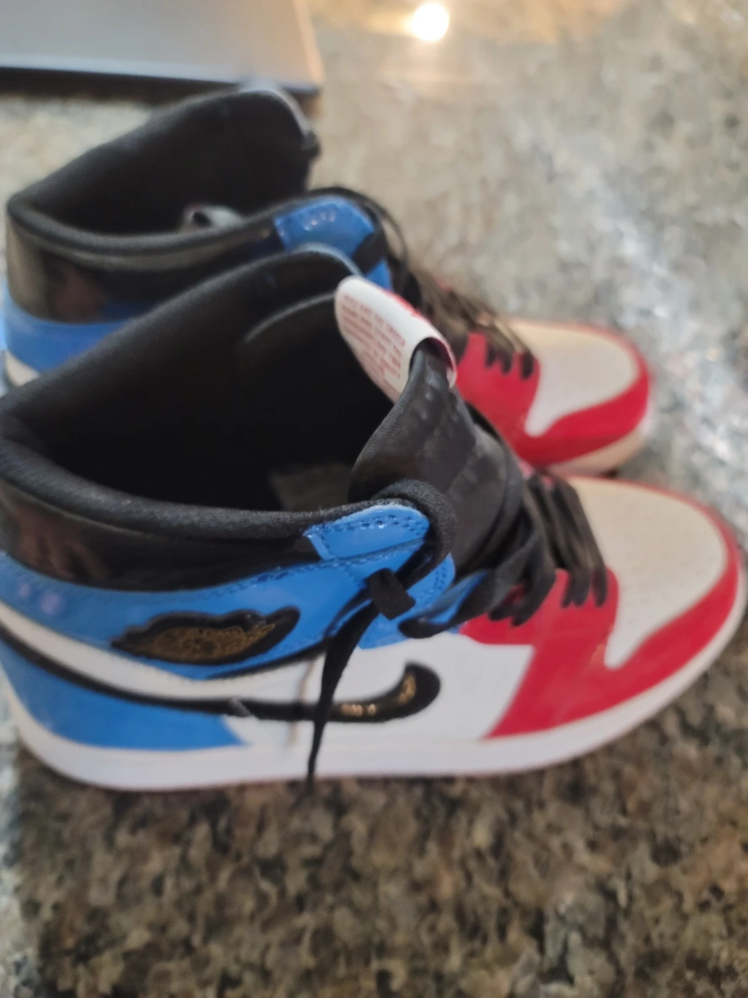 Classic Bball sneakers Size 11. - photo 3