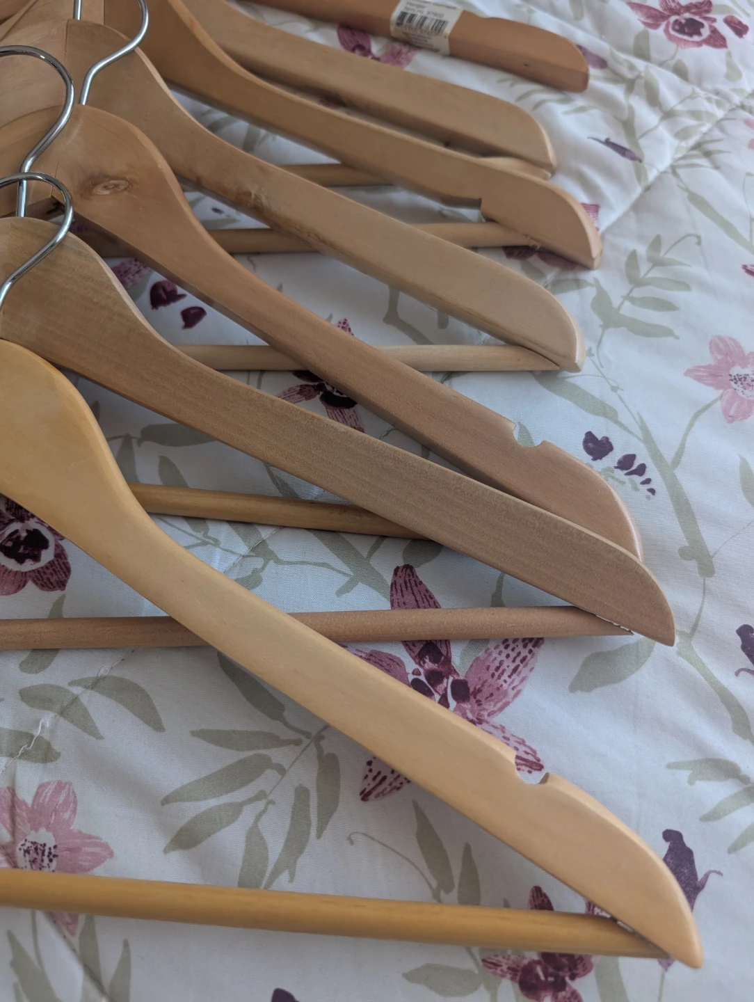 Wooden Clothes Hangers - Set of 7 - photo 2