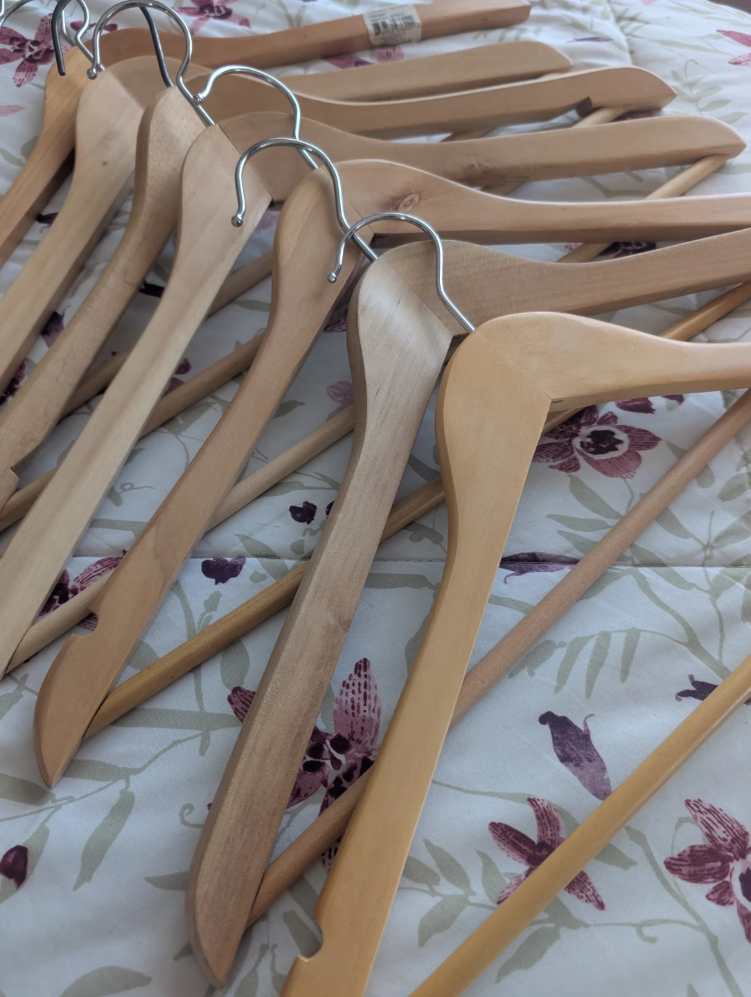 Wooden Clothes Hangers - Set of 7 - photo 3
