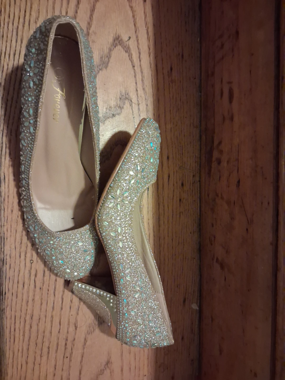 Forever 21 Embellished Heels Size 9 - photo 2