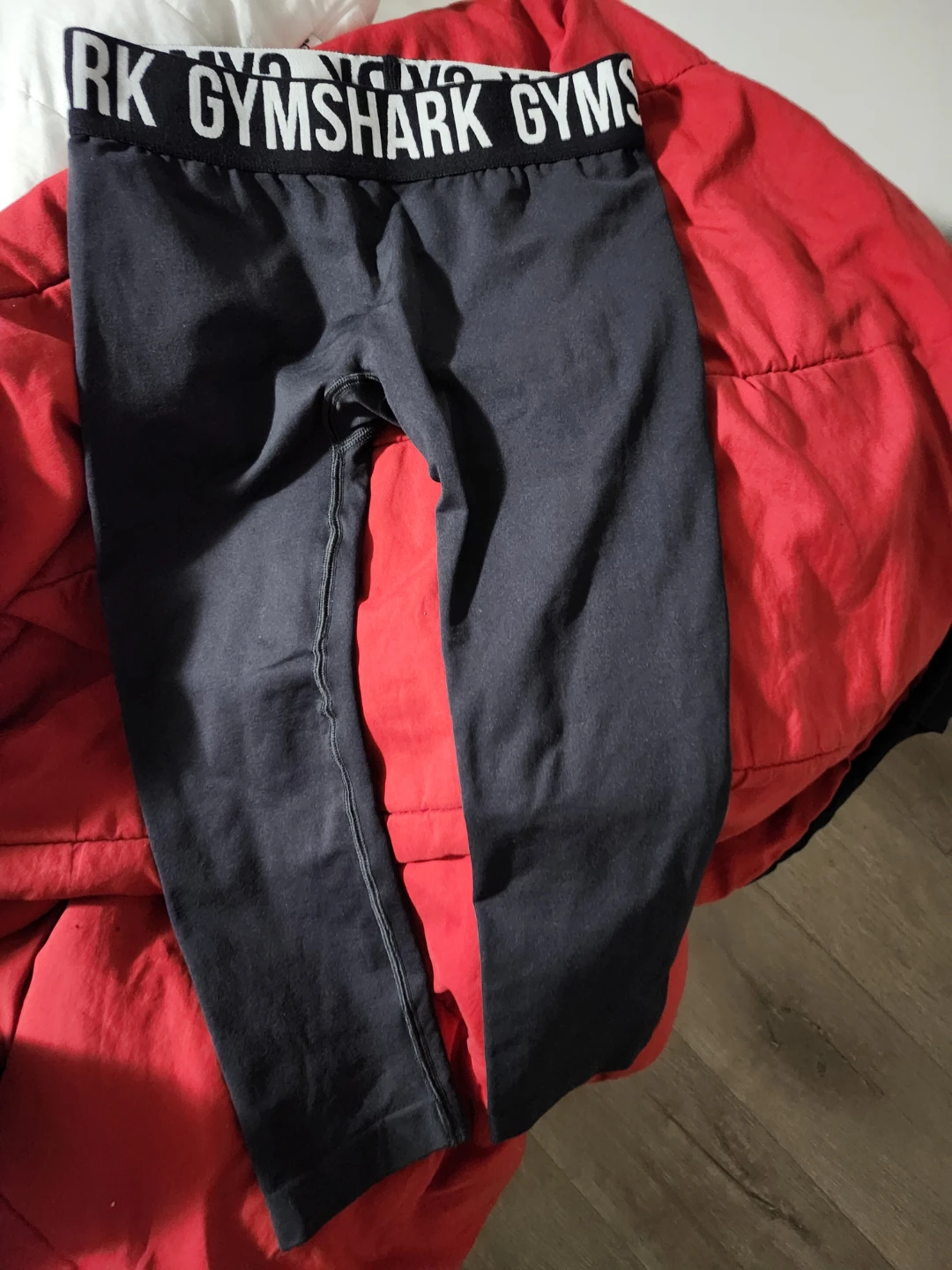 $15 gymshark capri leggings (XS)