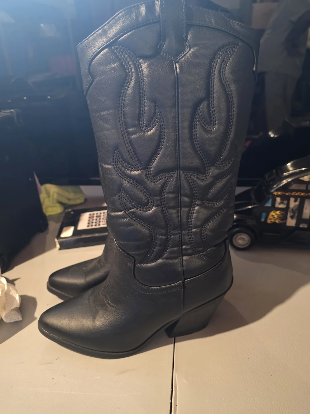 Black Cowboy Boots Size 8