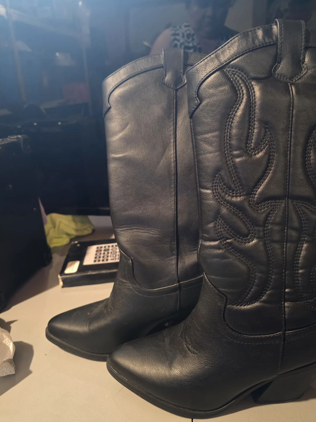 Black Cowboy Boots Size 8 - photo 2