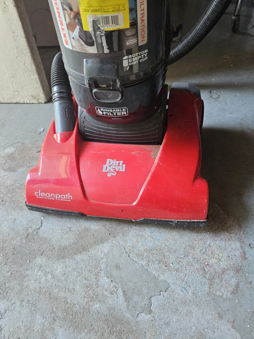 Dirt Devil Featherlite Cyclonic Vacuum Cleaner - photo 4