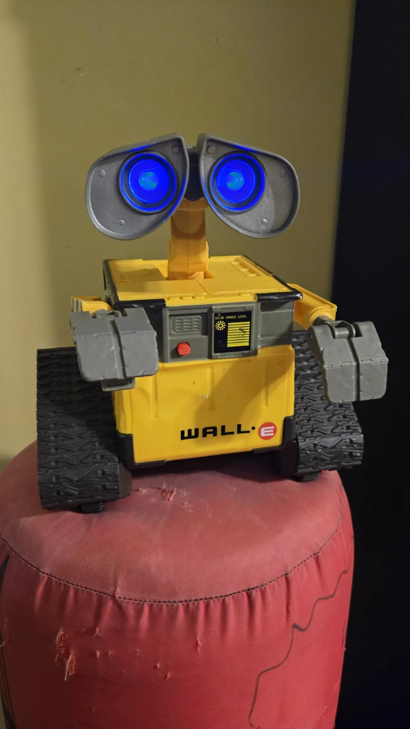 Disney WALL-E Robot Toy