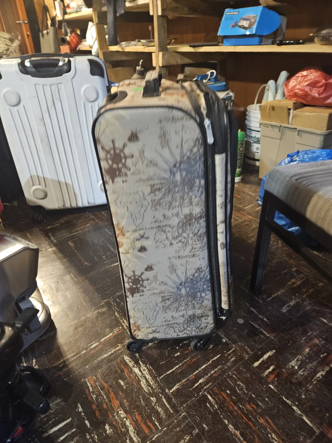 Travel Suitcase with Map Design - photo 4