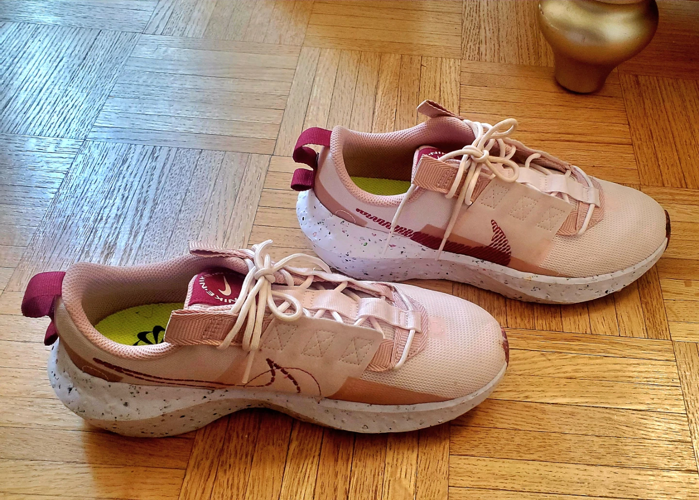 Nike Women's Pink Speckled Sole Running Shoes