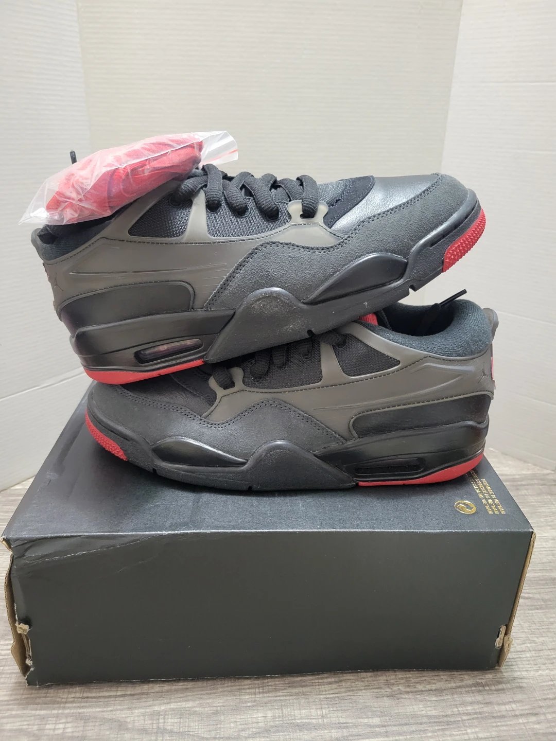 Nike Air Jordan Boys' Size 7Y Black Red Sneakers