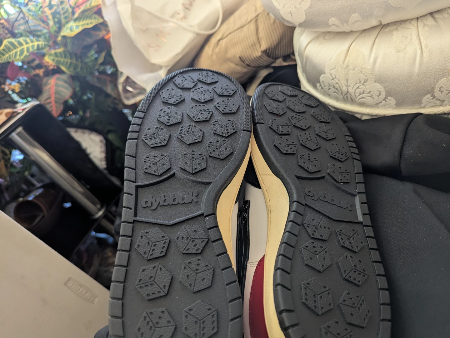 Dybbuk Lucky 7 Sneakers - photo 3